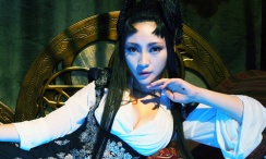 亚洲欧美激情精品一区二区